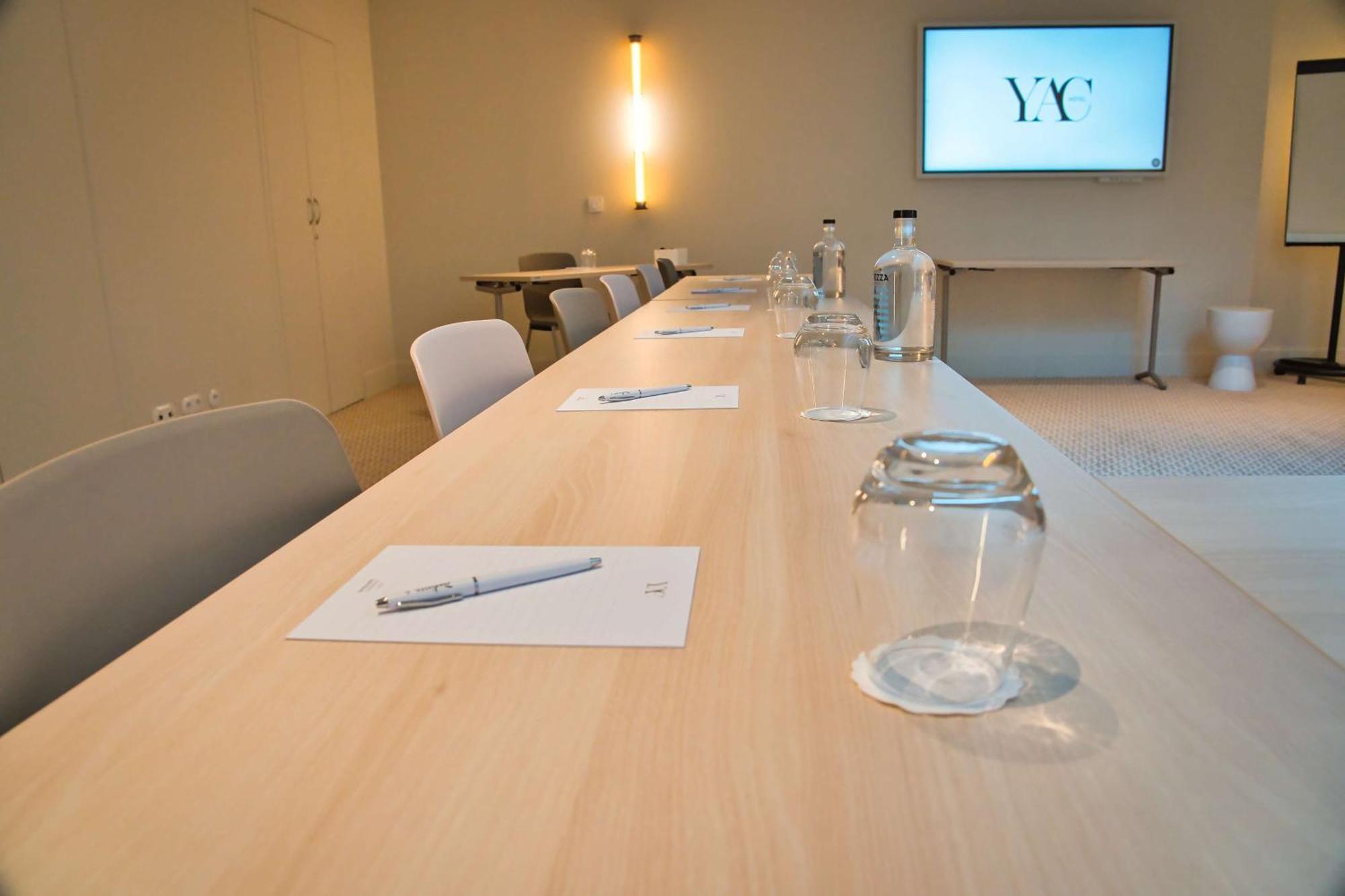 Hotel Yac Paris Clichy, A Member Of Radisson Individuals 외부 사진