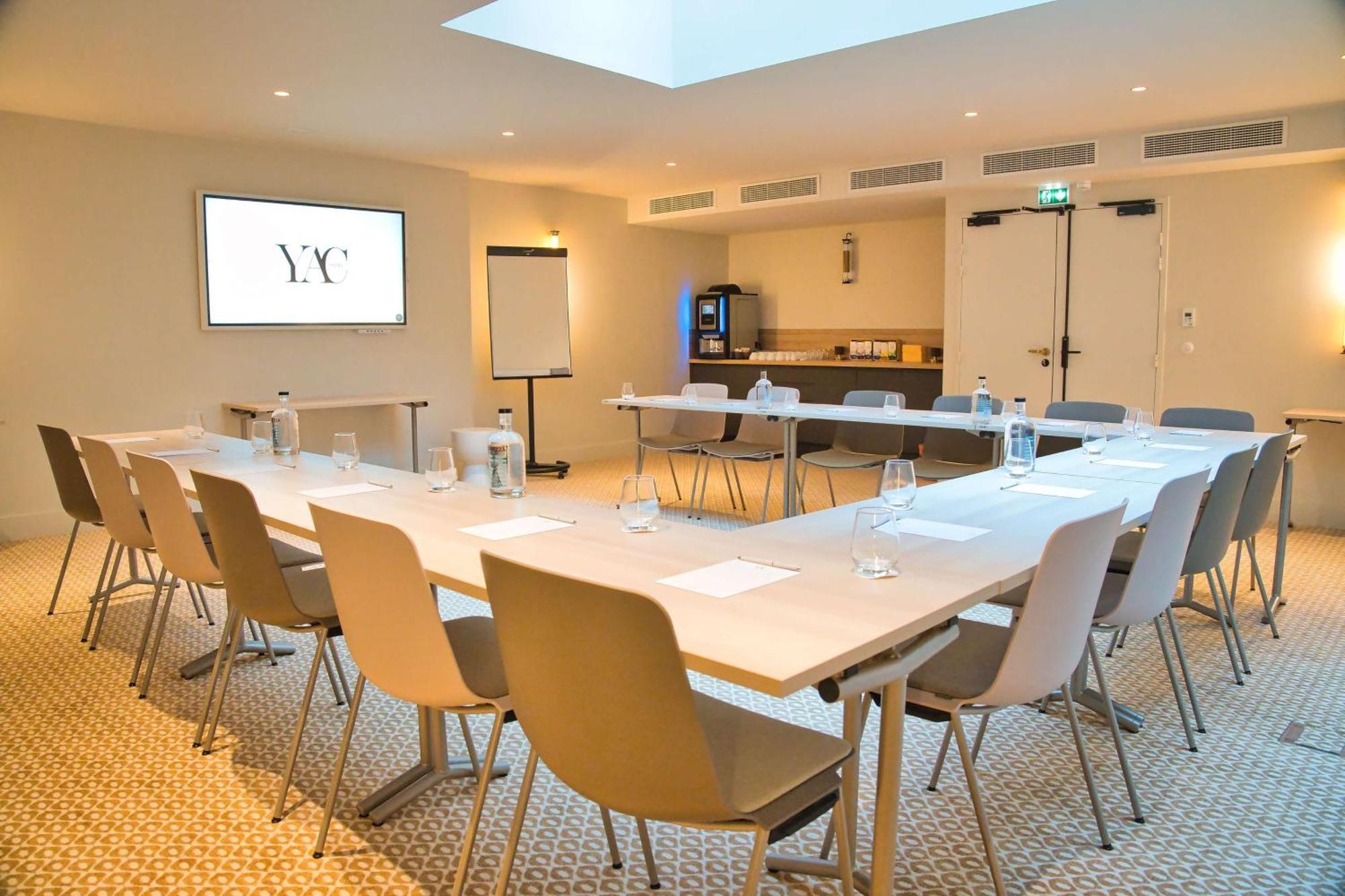 Hotel Yac Paris Clichy, A Member Of Radisson Individuals 외부 사진