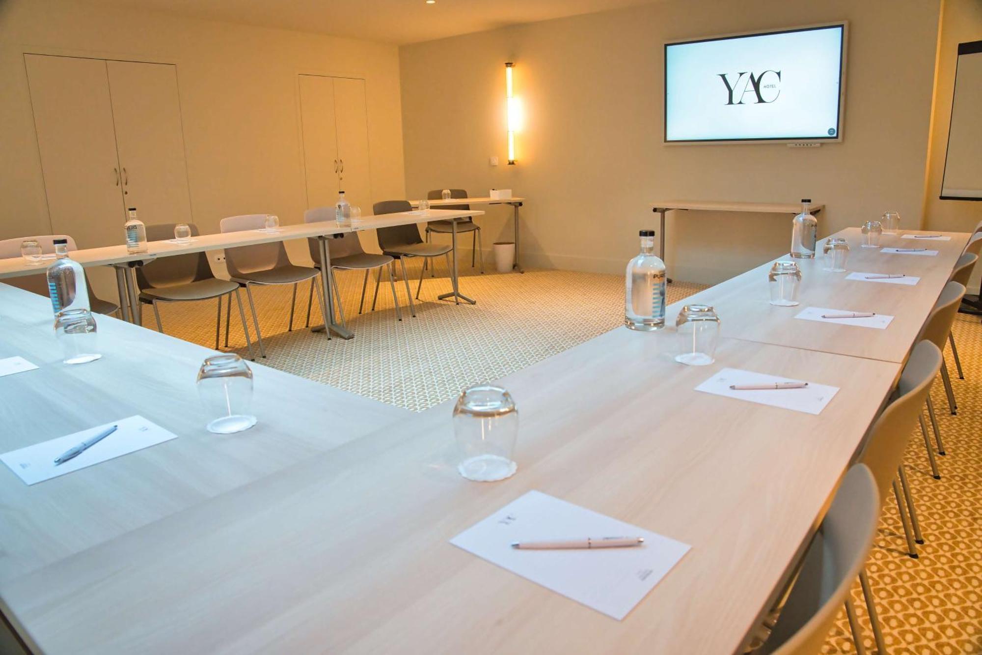 Hotel Yac Paris Clichy, A Member Of Radisson Individuals 외부 사진